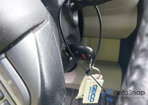 2009 Honda Pilot Touring z USA, uszkodzony, nr VIN 5FNYF48959B020092